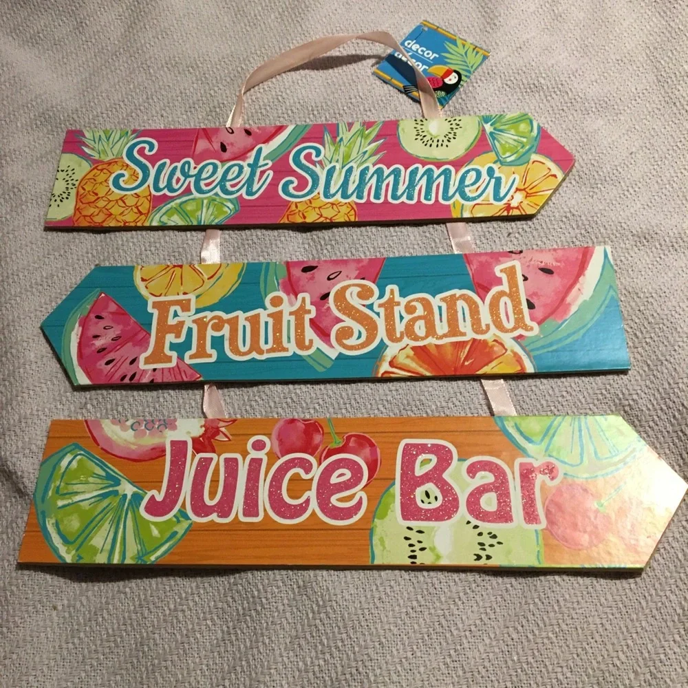 Tiki Bar Signs set of 2